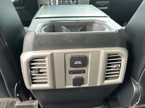 Used 2015 Ford F150 Lariat w/ Equipment Group 502A Luxury AWD/4WD image 21