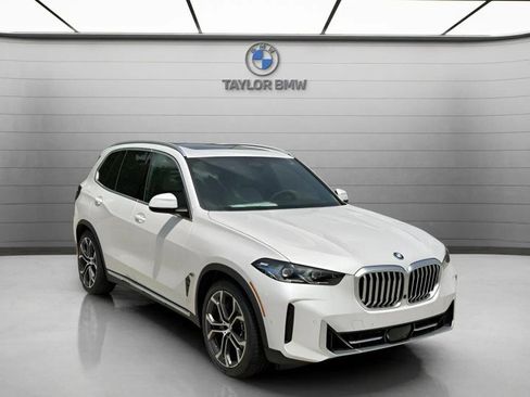 Certified 2025 BMW X5 xDrive50e w/ Executive Package image 5