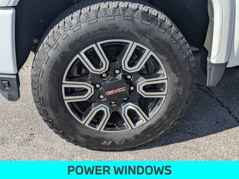 Used 2021 GMC Sierra 2500 AT4 w/ Gooseneck/5TH Wheel Package image 11