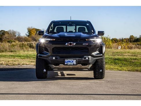 Used 2023 Chevrolet Colorado ZR2 w/ ZR2 Convenience Package III image 6