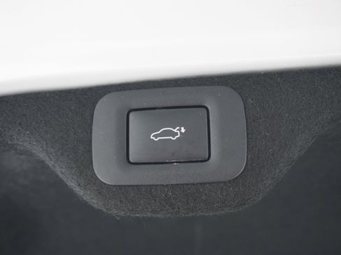 Used 2019 Lexus ES 350 w/ Luxury Package image 28