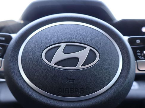 New 2026 Hyundai Elantra Limited FWD image 29