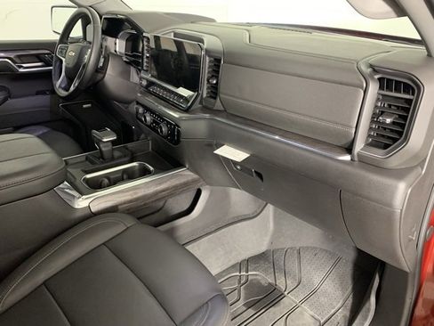 Used 2024 Chevrolet Silverado 1500 LTZ w/ Technology Package image 10