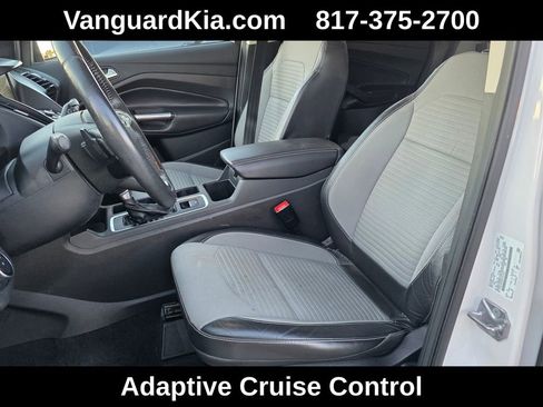 Used 2017 Ford Escape Titanium image 14