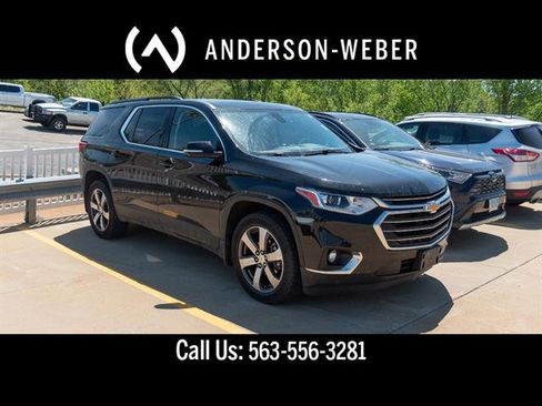Used 2019 Chevrolet Traverse LT w/ LT Premium Package AWD/4WD image 1
