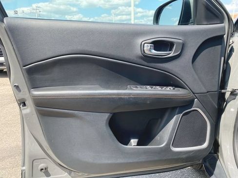 Used 2020 Jeep Compass Limited AWD/4WD image 21