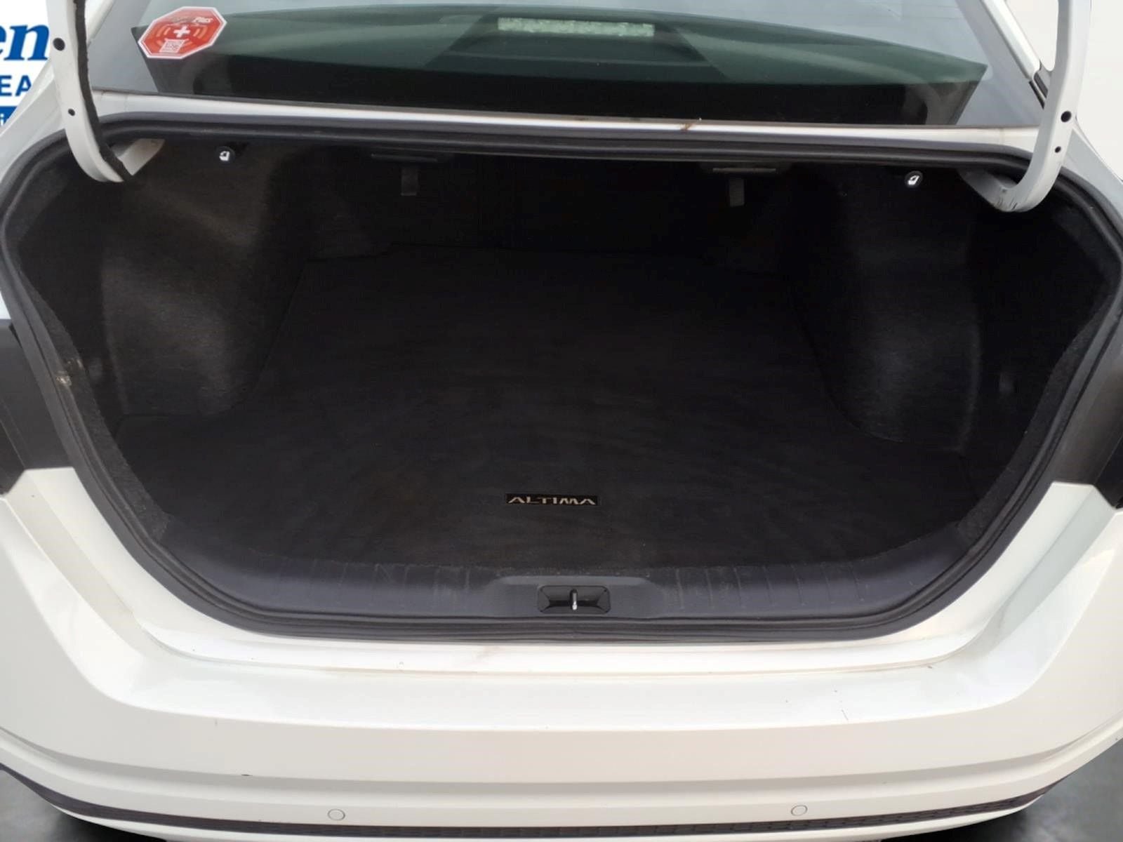 Used 2025 Nissan Altima 2.5 SV FWD image 24