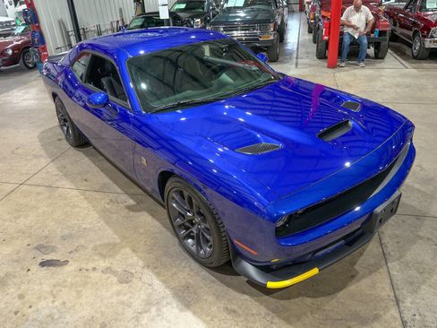 Used 2020 Dodge Challenger R/T Scat Pack w/ Plus Package RWD image 14