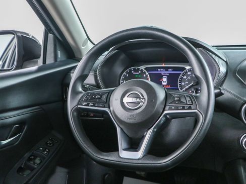 Used 2024 Nissan Sentra SV FWD image 12