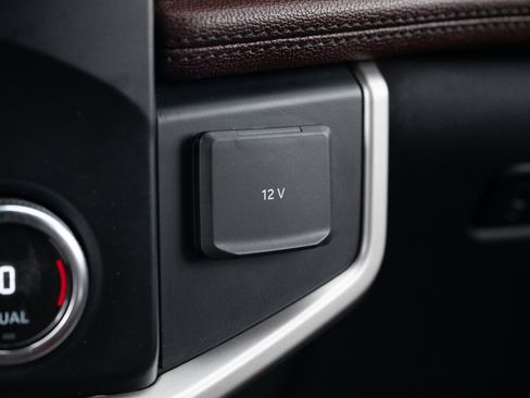 Used 2022 Ford Expedition Limited image 36