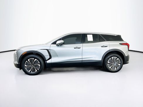 Used 2024 Chevrolet Blazer EV LT AWD/4WD image 4