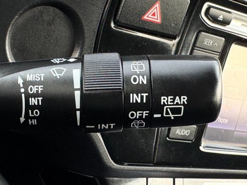 Used 2016 Toyota Prius C Two image 27