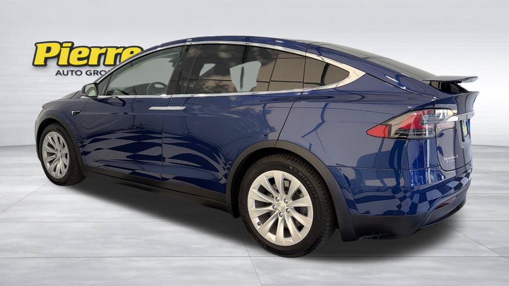 Used 2019 Tesla Model X 75D AWD/4WD image 2
