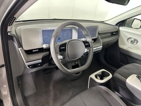 Used 2024 Hyundai Ioniq 5 SEL RWD image 12