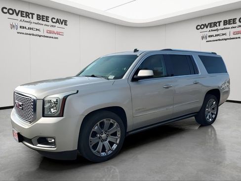 Used 2015 GMC Yukon XL Denali w/ Touring Package image 3