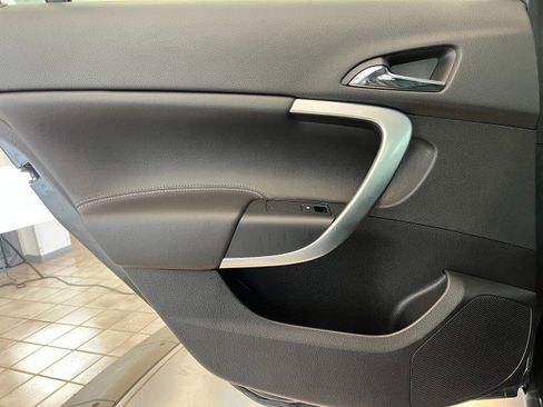 Used 2013 Buick Regal Premium FWD image 31