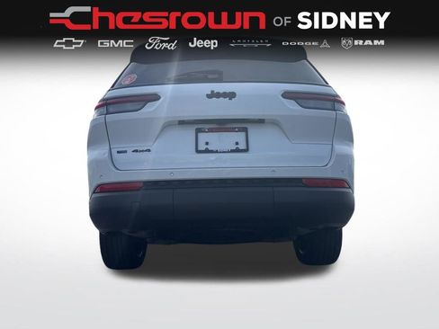 Used 2021 Jeep Grand Cherokee L Altitude image 12