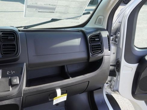 New 2026 RAM ProMaster 2500 image 25