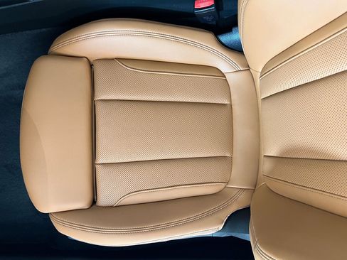 Used 2024 BMW 230i Coupe w/ Convenience Package image 24