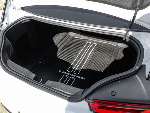 Used 2016 Chevrolet Camaro LT image 52