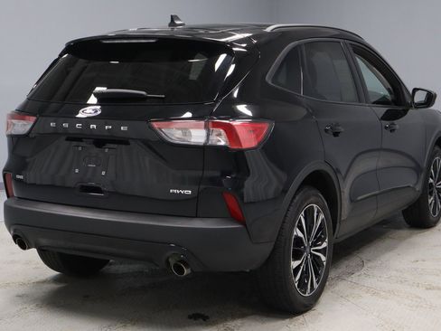 Used 2022 Ford Escape SE w/ SE Sport Appearance Package image 11