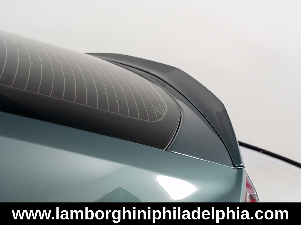 Used 2025 Lamborghini Urus SE AWD/4WD image 48