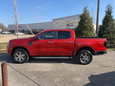 Used 2024 Ford Ranger XLT w/ FX4 Off-Road Package image 3