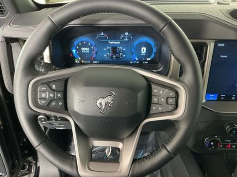 New 2025 Ford Bronco Outer Banks AWD/4WD image 18