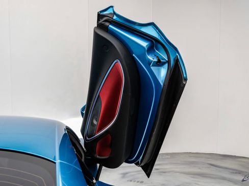 Used 2024 McLaren Artura RWD image 80