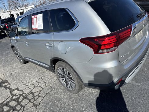 Used 2020 Mitsubishi Outlander SEL image 8