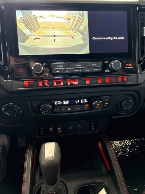 Used 2026 Nissan Frontier PRO-4X AWD/4WD image 10