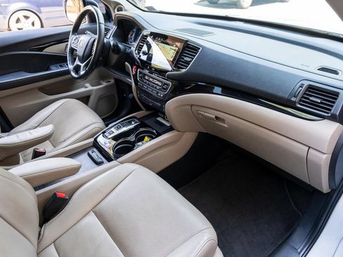 Used 2021 Honda Pilot Elite image 30
