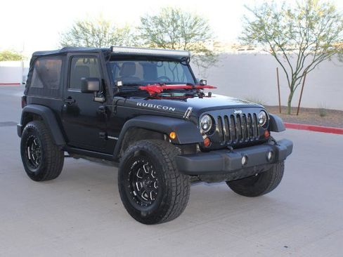 Used 2012 Jeep Wrangler Rubicon w/ PWR Convenience Group AWD/4WD image 2