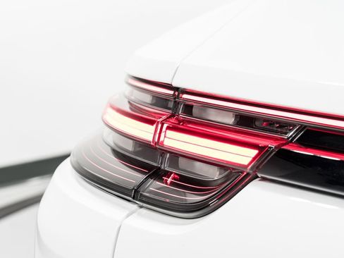 Used 2020 Porsche Panamera GTS image 55