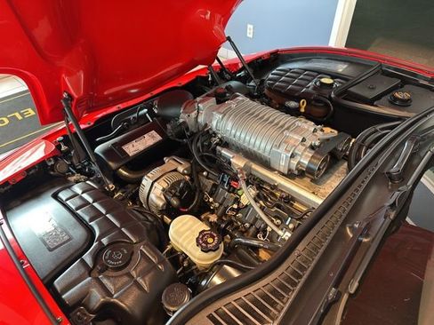 Used 2001 Chevrolet Corvette Coupe w/ Preferred Equipment Group2 image 20