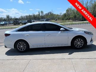 Used 2019 Hyundai Sonata SE video 1