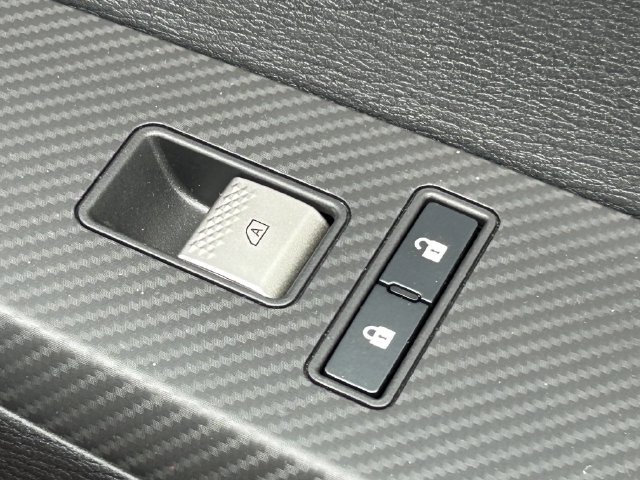 Used 2025 Mitsubishi Outlander SE AWD/4WD image 39