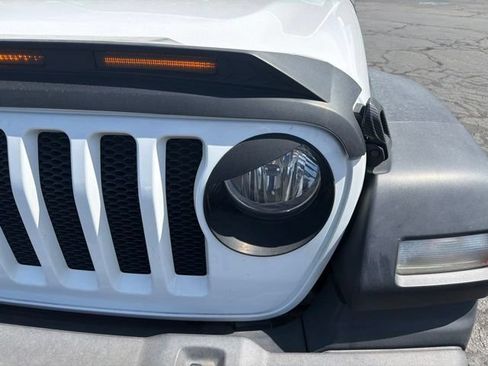Used 2018 Jeep Wrangler Unlimited Sport S AWD/4WD image 20