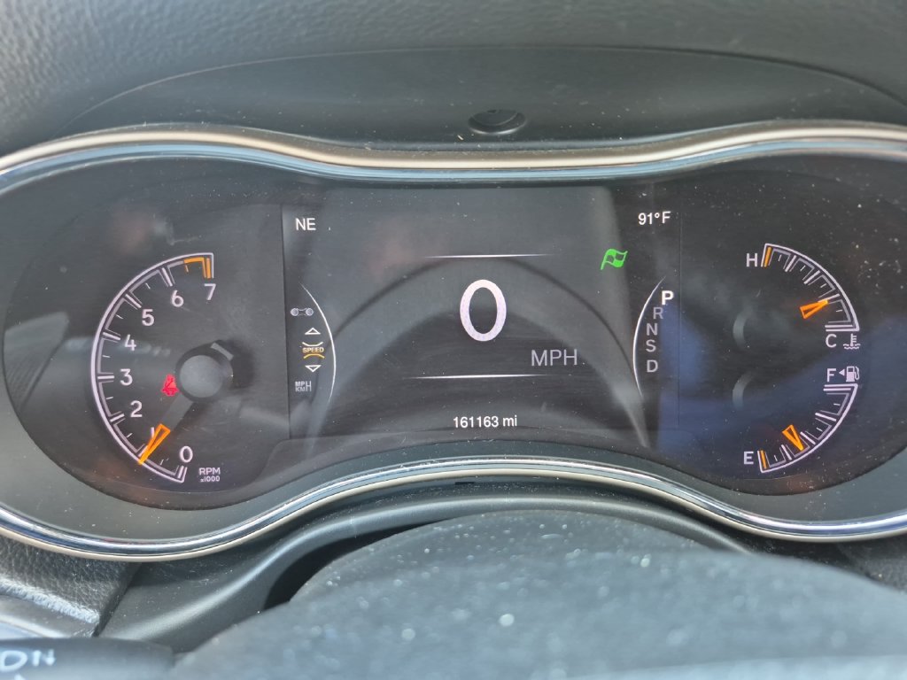 Used 2014 Jeep Grand Cherokee Laredo w/ 18" Wheel & 8.4" Radio Group RWD image 18