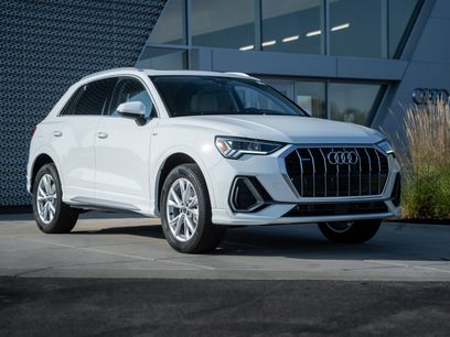New 2025 Audi Q3 2.0T Premium
