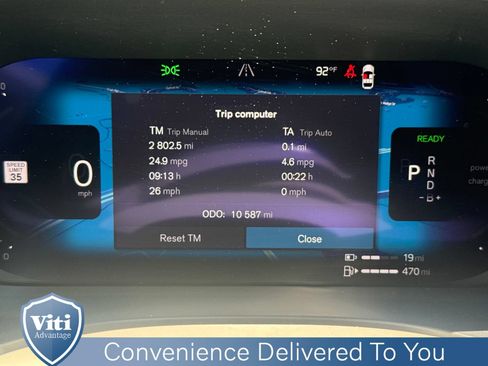 Certified 2025 Volvo XC60 T8 Plus w/ Climate Package AWD/4WD image 30