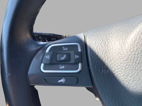 Used 2013 Volkswagen Passat 2.5 SE FWD image 36