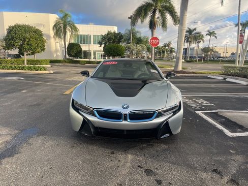 Used 2015 BMW i8 image 4