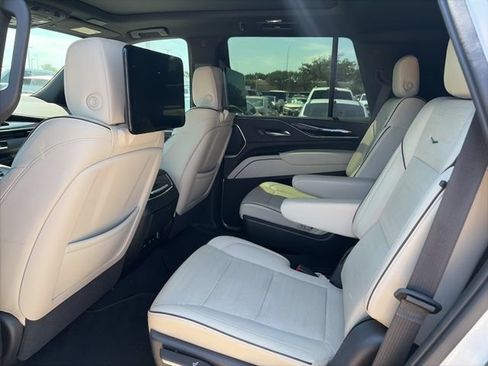 Used 2021 Cadillac Escalade Sport AWD/4WD image 10