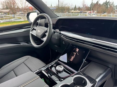 New 2026 Cadillac Escalade ESV Sport image 12