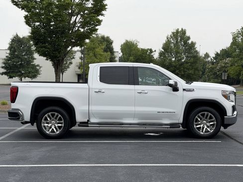 Used 2019 GMC Sierra 1500 SLT w/ SLT Premium Plus Package AWD/4WD image 8