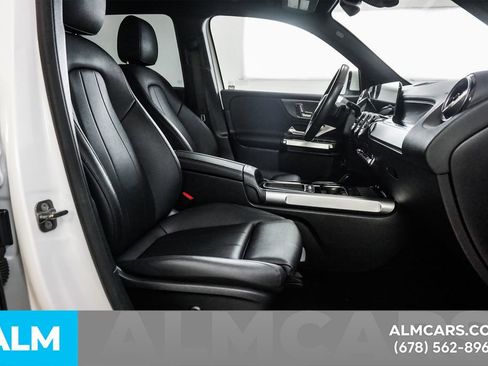 Used 2024 Mercedes-Benz EQB 250+ image 19