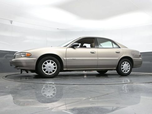 Used 1999 Buick Century Custom FWD image 32