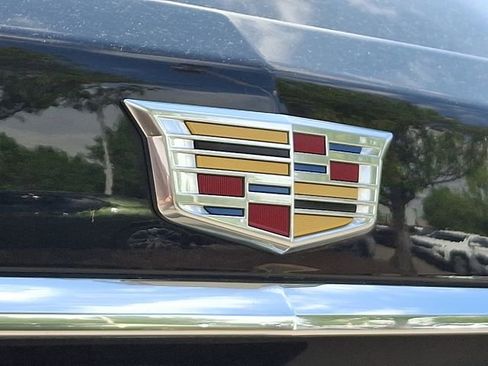 Used 2017 Cadillac XT5 Luxury w/ Driver Awareness Package AWD/4WD image 30