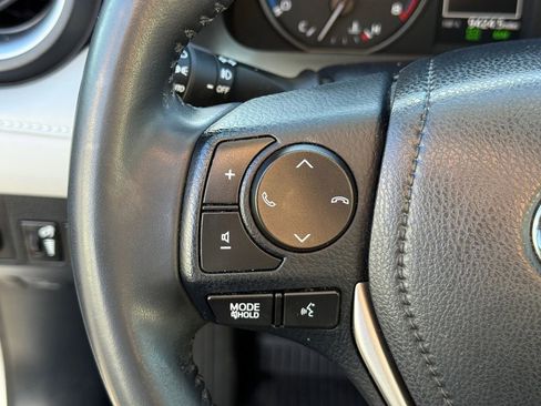 Used 2018 Toyota RAV4 XLE w/ Plus Extra Value Package image 22